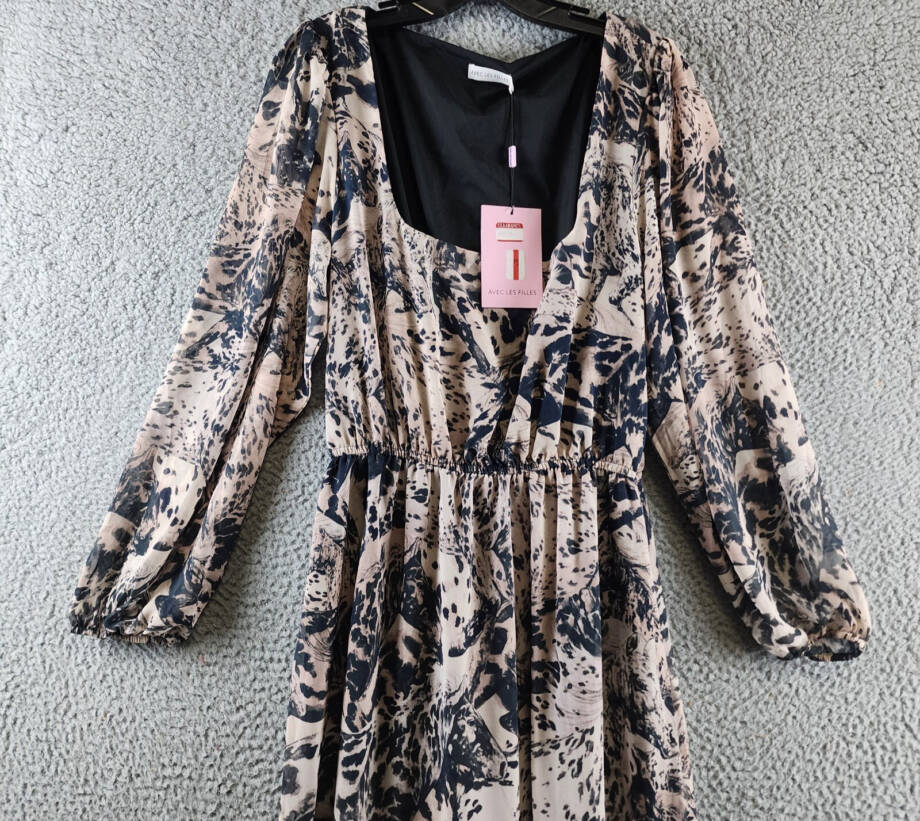 Avec Les Filles Tiered Printed Maxi Dress Women's 14 Wild Horses Square Neck L/S