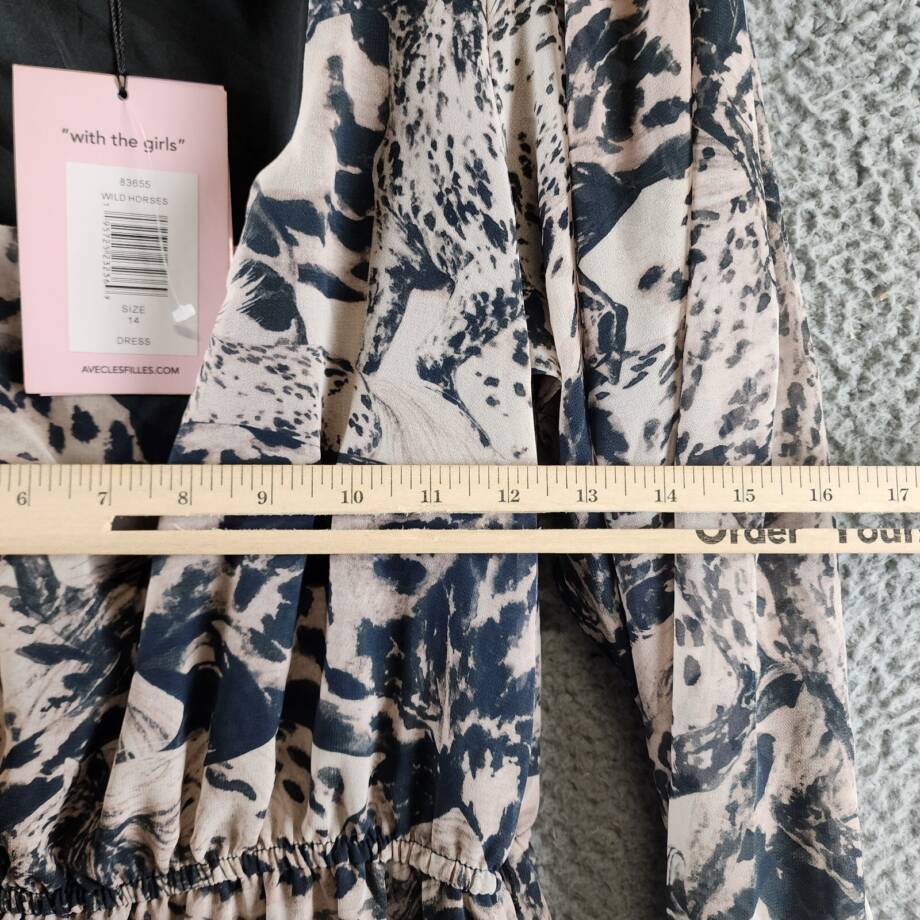 Avec Les Filles Tiered Printed Maxi Dress Women's 14 Wild Horses Square Neck L/S