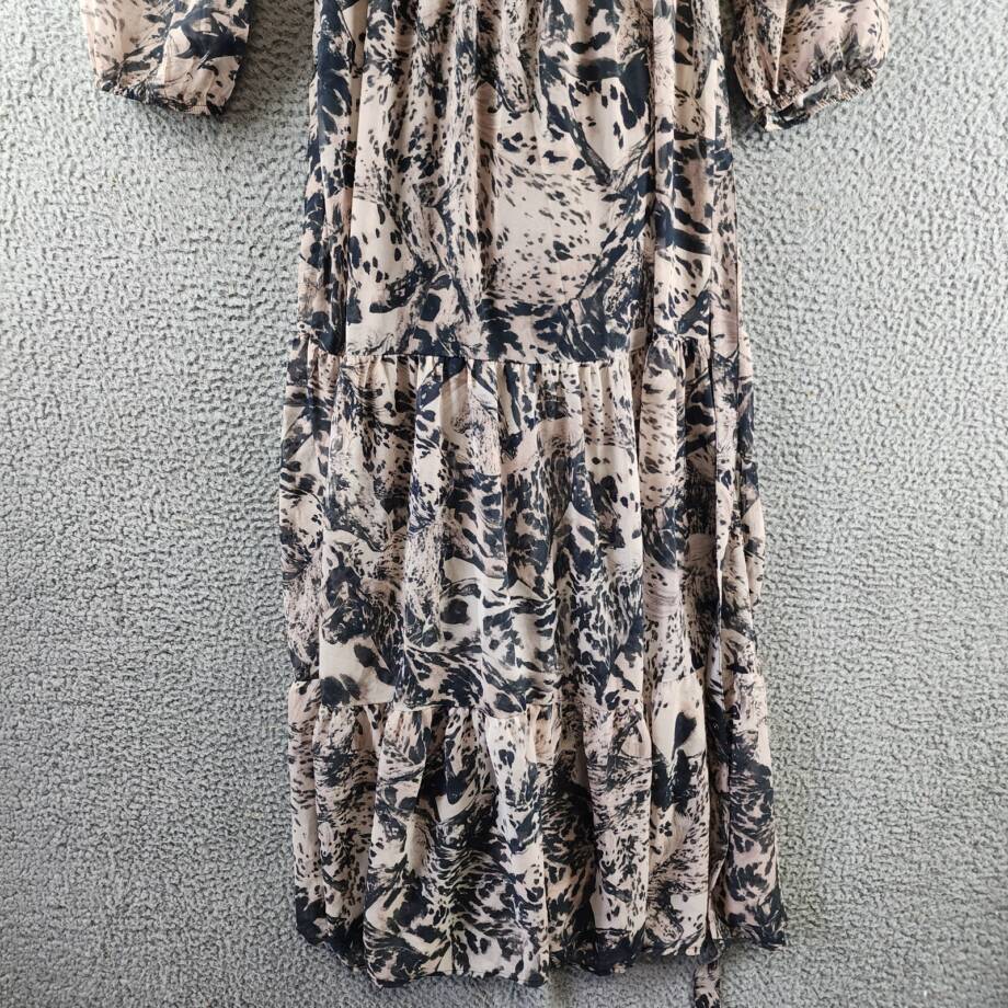 Avec Les Filles Tiered Chiffon Maxi Dress Women's 12 Wild Horses Pullover L/S