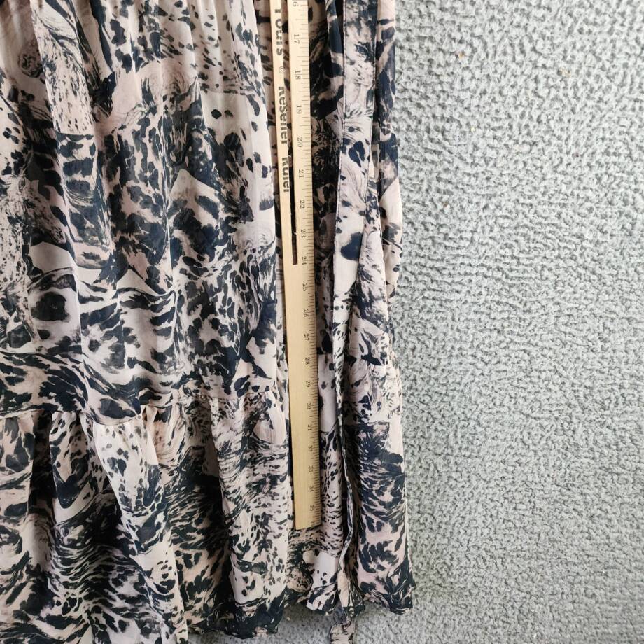 Avec Les Filles Tiered Chiffon Maxi Dress Women's 12 Wild Horses Pullover L/S