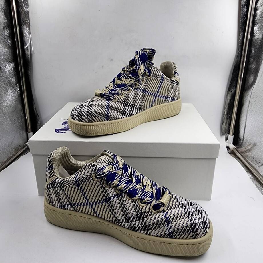 Burberry Checked Knitted Sneakers Men's 42.5 Lichen Ip Check Lace Up Closure