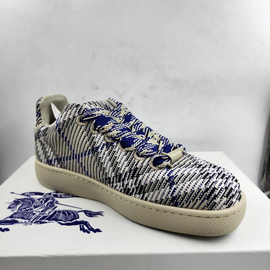 Burberry Checked Knitted Sneakers Men's 42.5 Lichen Ip Check Lace Up Closure