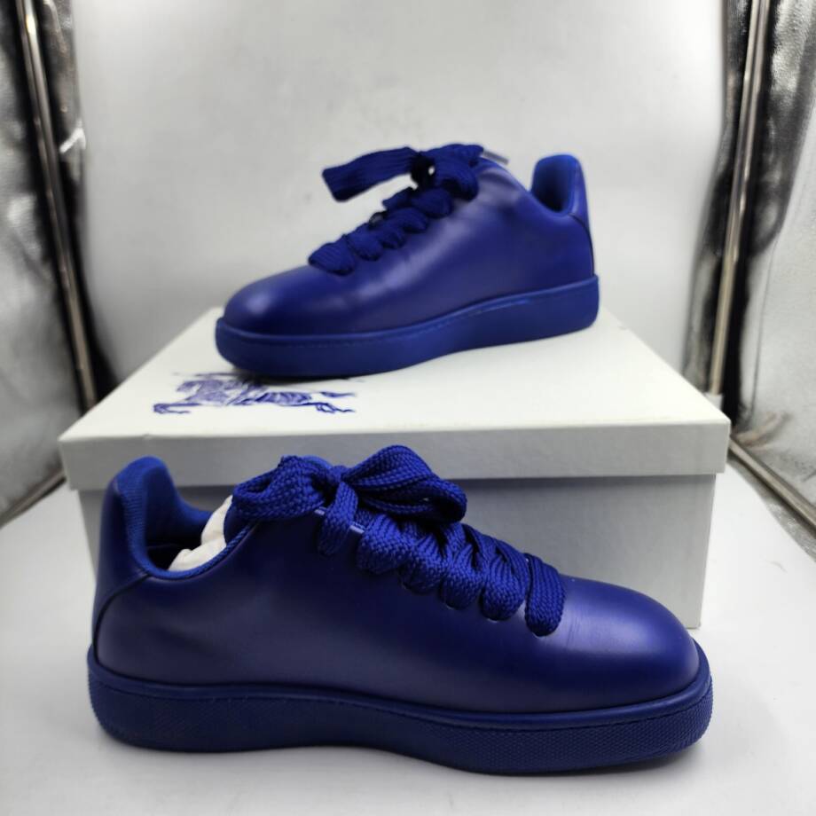 Burberry Leather Box Low-Top Sneakers Men's 44 Knight Lace Up Closure