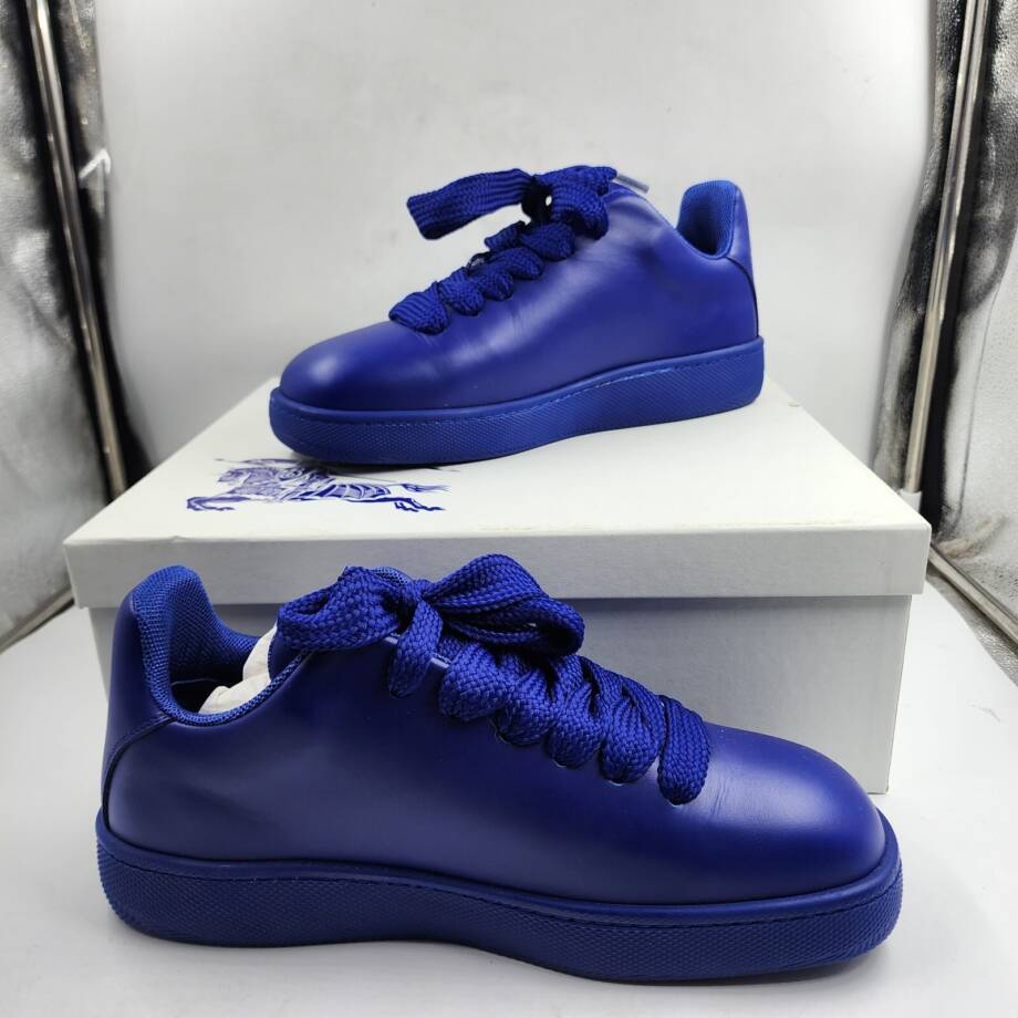 Burberry Leather Box Low-Top Sneakers Men's 44 Knight Lace Up Closure