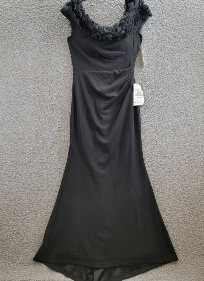 Eliza J Off-The-Shoulder Side-Ruched Gown Women's 6 Black Back Zip Closure S/S