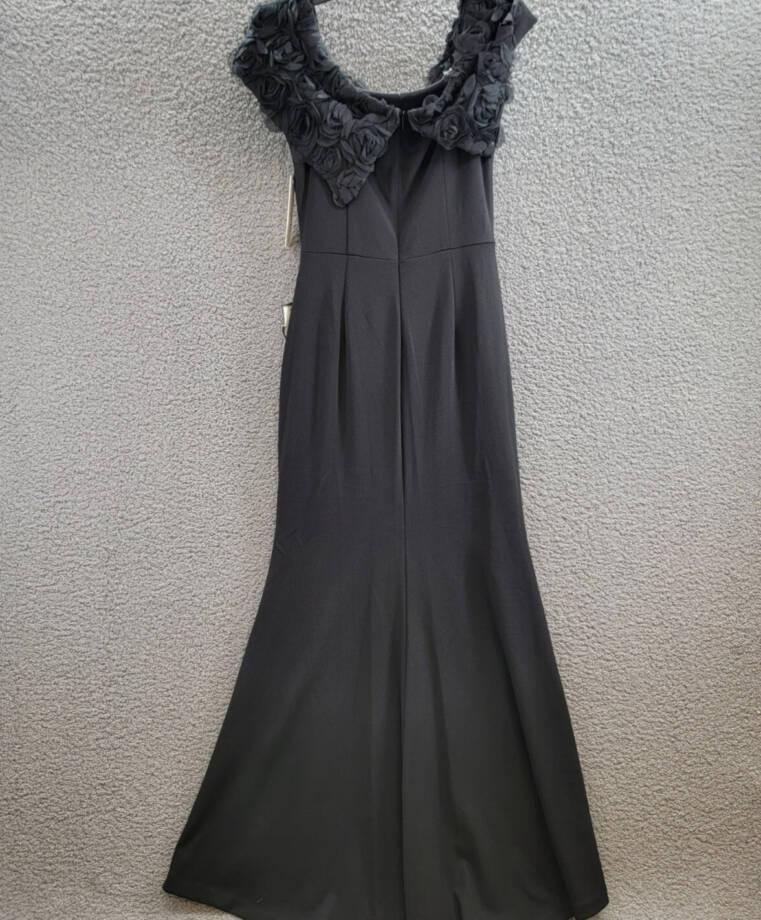 Eliza J Off-The-Shoulder Side-Ruched Gown Women's 6 Black Back Zip Closure S/S