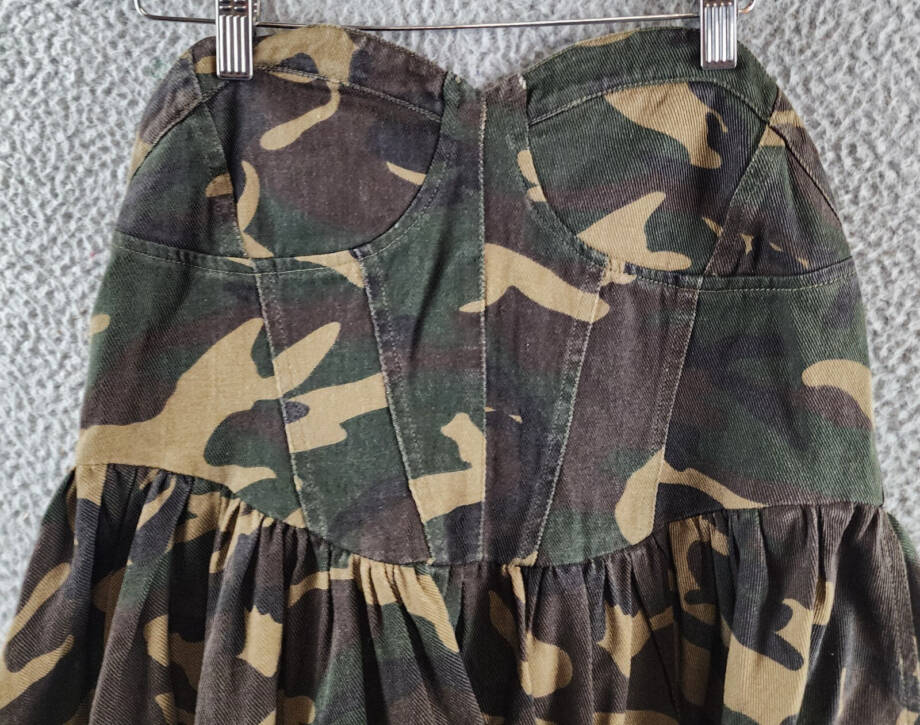 Madonna & Co. Camo Corset Strapless Top Women's L Green Multi Back Zip Closure