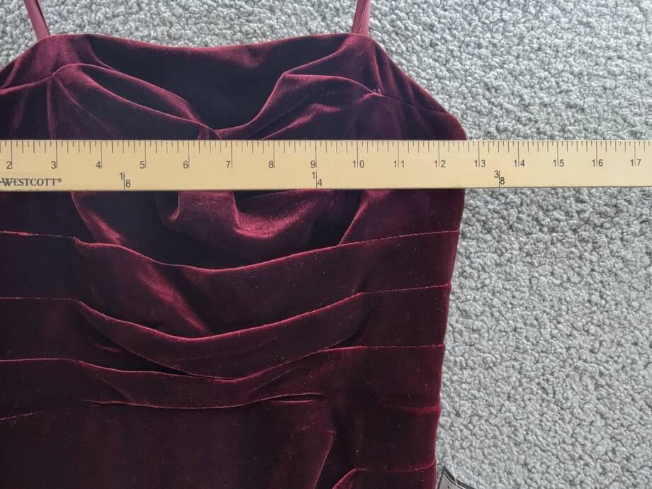 Xscape Petite Velvet Bustier Sleeveless Side-Slit Gown Women's 6P Burgundy