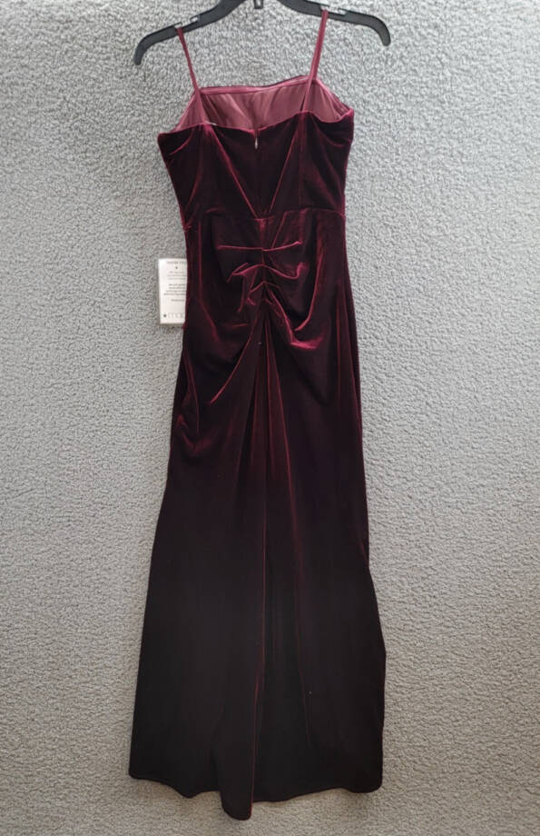 Xscape Petite Velvet Bustier Sleeveless Side-Slit Gown Women's 6P Burgundy