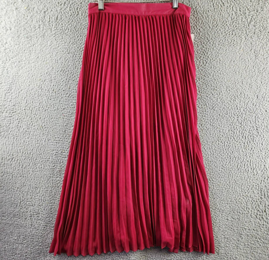 Adrienne Landau Onyx Pleated Skirt Women's M Vivacious Solid Back Zip Closure