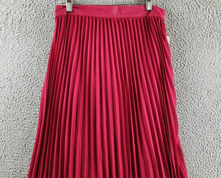 Adrienne Landau Onyx Pleated Skirt Women's M Vivacious Solid Back Zip Closure