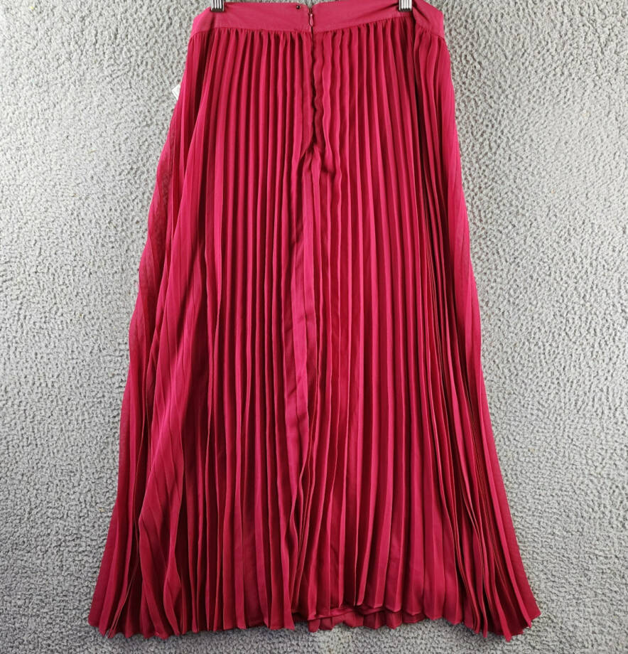 Adrienne Landau Onyx Pleated Skirt Women's M Vivacious Solid Back Zip Closure