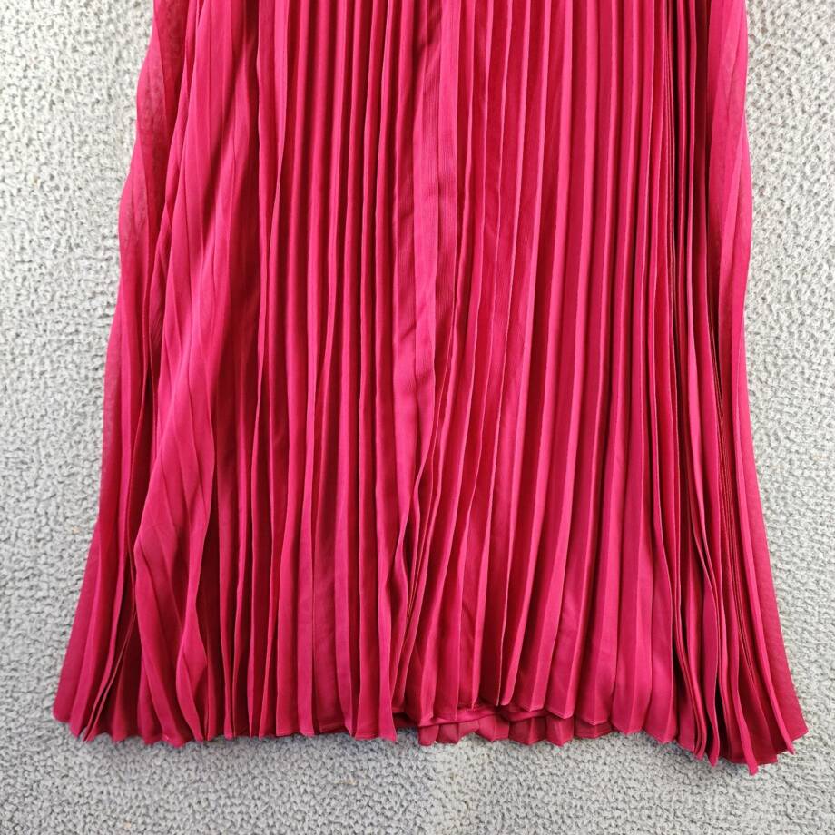 Adrienne Landau Onyx Pleated Skirt Women's M Vivacious Solid Back Zip Closure