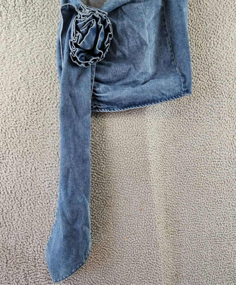 Aqua Asymmetric Denim Floral Mini Skirt Women's XS Blue Heather Back Zip Closure