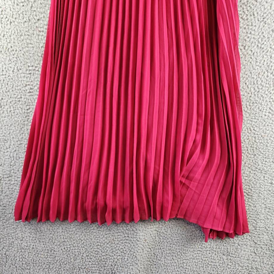 Adrienne Landau Onyx Pleated Skirt Women's S Vivacious Solid Back Zip Closure