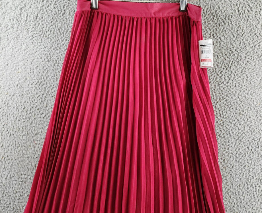 Adrienne Landau Onyx Pleated Skirt Women's S Vivacious Solid Back Zip Closure