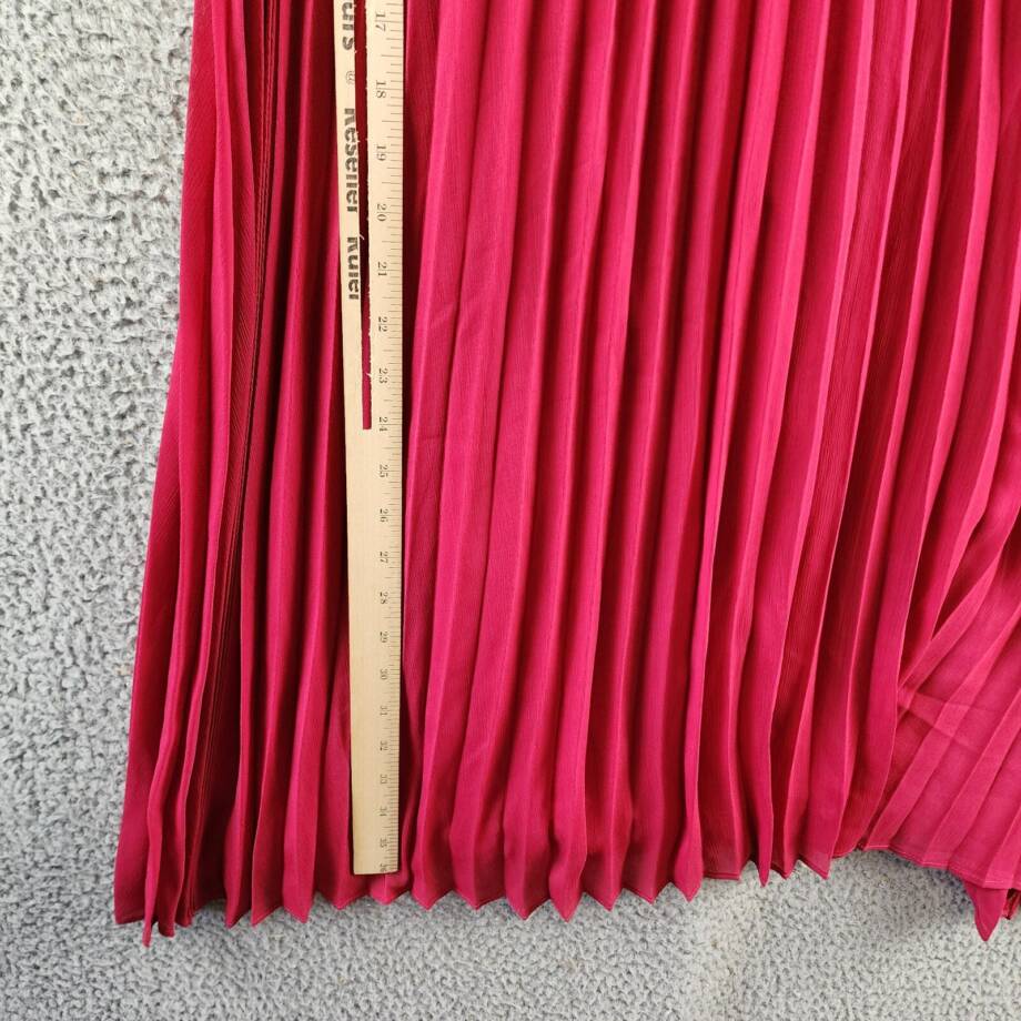 Adrienne Landau Onyx Pleated Skirt Women's S Vivacious Solid Back Zip Closure