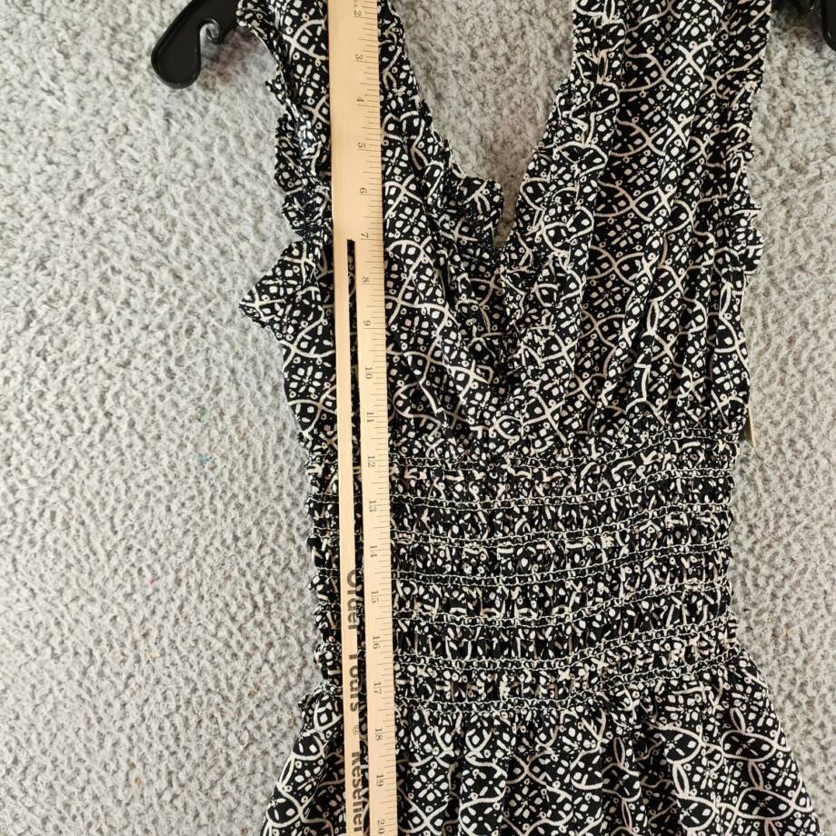 Max Studio Shirred Medallion Print Jumpsuit Women's XS Black/White V-Neck PullOn