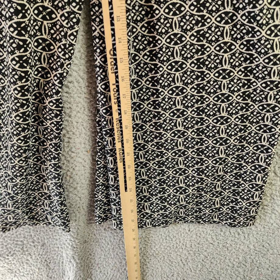 Max Studio Shirred Medallion Print Jumpsuit Women's XS Black/White V-Neck PullOn