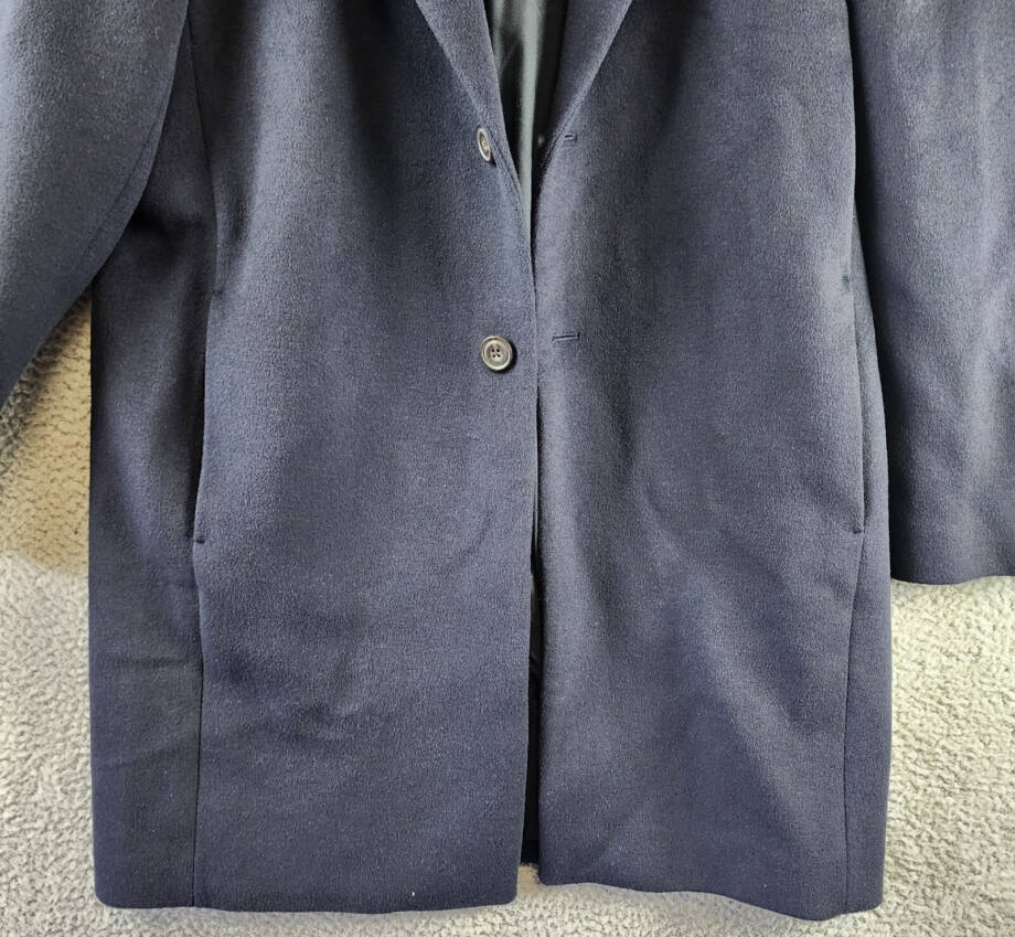 Vince Classic Button Front Overcoat Men's XL Dark Navy Notch Lapel Side Pockets