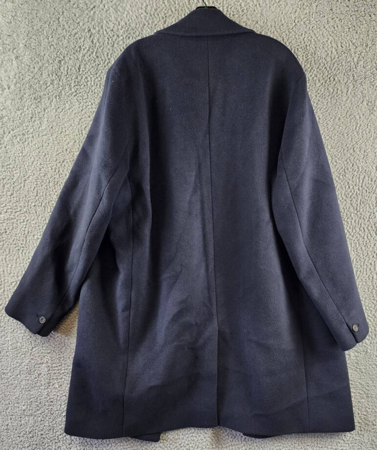 Vince Classic Button Front Overcoat Men's XL Dark Navy Notch Lapel Side Pockets