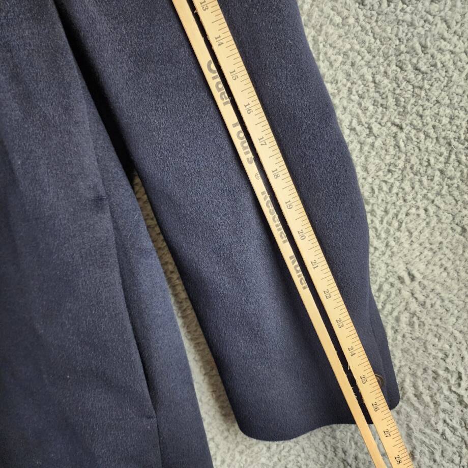 Vince Classic Button Front Overcoat Men's XL Dark Navy Notch Lapel Side Pockets