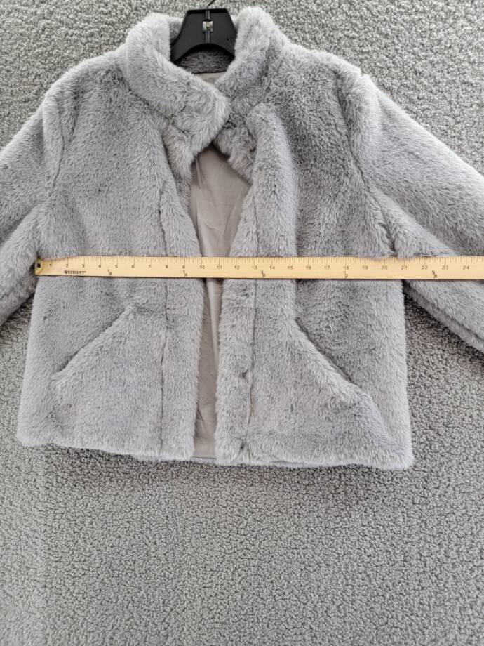 Maralyn & Me Reversible Faux Fur Coat Juniors S Gray Stand Collar Side Pockets