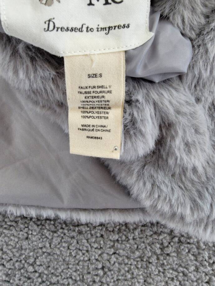 Maralyn & Me Reversible Faux Fur Coat Juniors S Gray Stand Collar Side Pockets