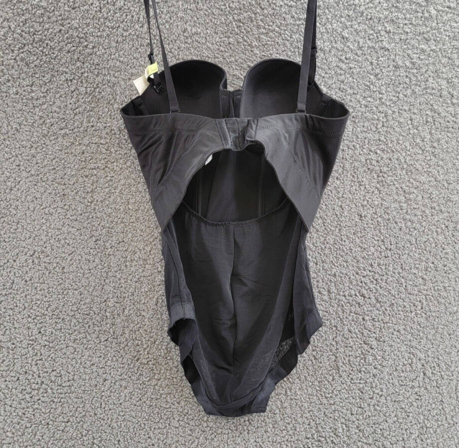 Maidenform Easy up Strapless Firm Control Bodybriefer Women's 38B Black Hook&Eye