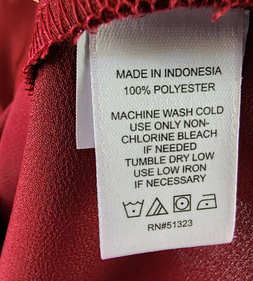 CeCe Mock Neck Blouson Sleeve Blouse Women's L Mulberry Red Button Closure L/S~