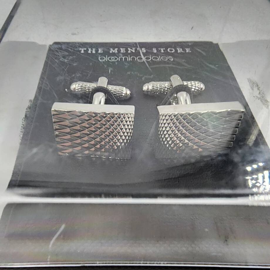The Men's Store at Bloomingdale Diamond Pattern Cufflinks Silver Toggle closure~