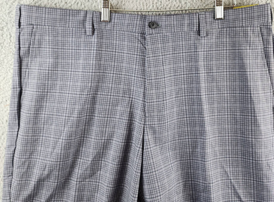 PGA TOUR Check Print Performance Golf Shorts Men's 44 Caviar Slash Pockets