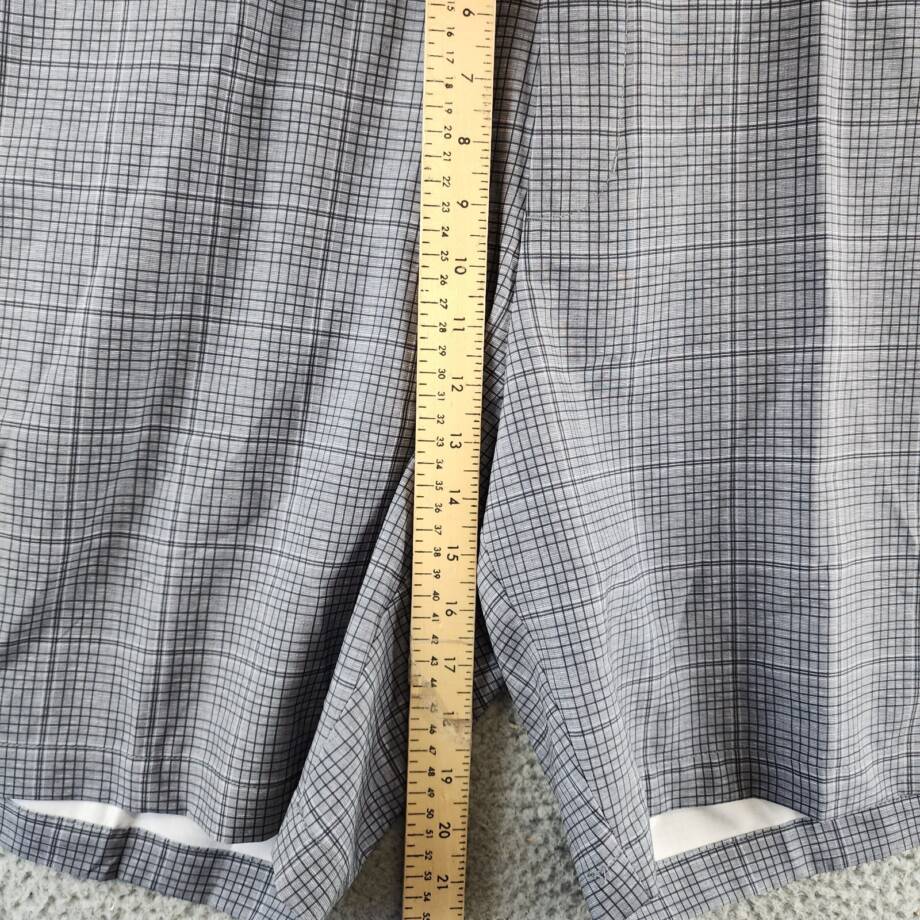 PGA TOUR Check Print Performance Golf Shorts Men's 44 Caviar Slash Pockets