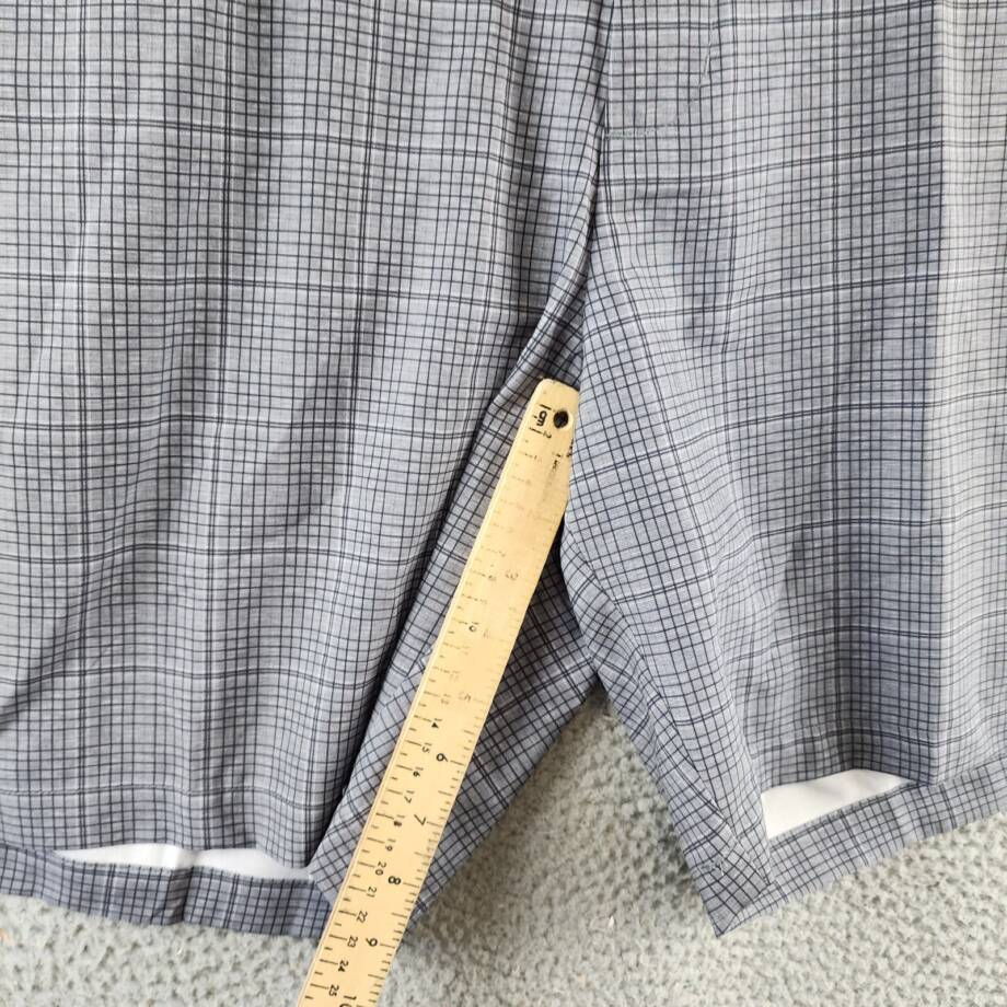 PGA TOUR Check Print Performance Golf Shorts Men's 44 Caviar Slash Pockets