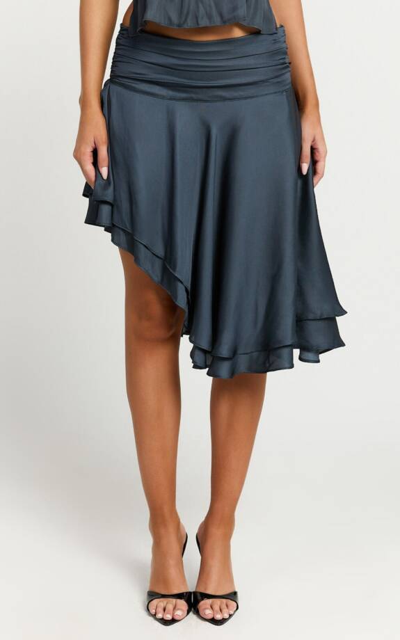 Lioness Legacy Asymmetric Skirt Women's S Navy Ruched Waist Side Zip Closure