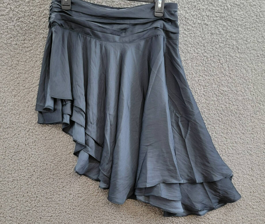 Lioness Legacy Asymmetric Skirt Women's S Navy Ruched Waist Side Zip Closure
