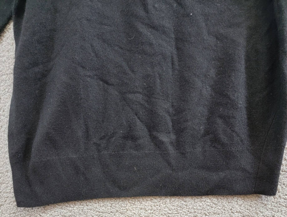 C by Bloomingdale's Cashmere Boat Neck Asymmetrical Sweater Women's M Black