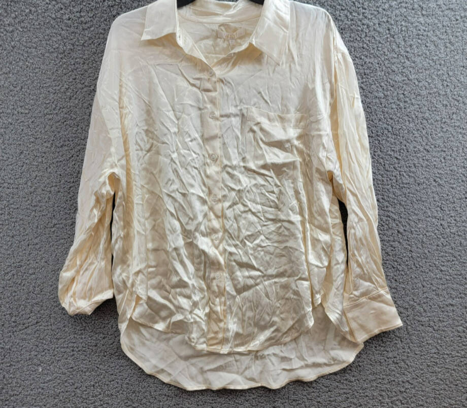 WAYF Fynn Satin Button Front Blouse Women's M Cream Patch Pocket Long Sleeve