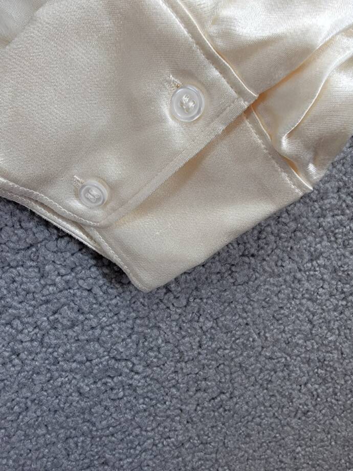 WAYF Fynn Satin Button Front Blouse Women's L Cream Patch Pocket Long Sleeve