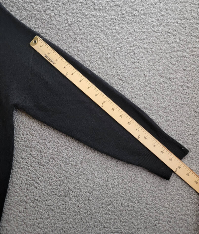 C by Bloomingdale's Cashmere Boat Neck Asymmetrical Sweater Women's M Black