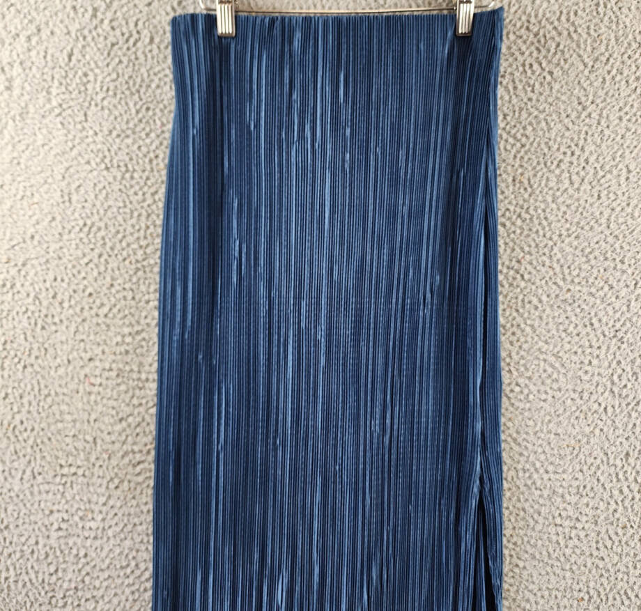 Renee C. Plisse Slit Maxi Skirt Women's M Teal Solid Elastic Waist Pull On