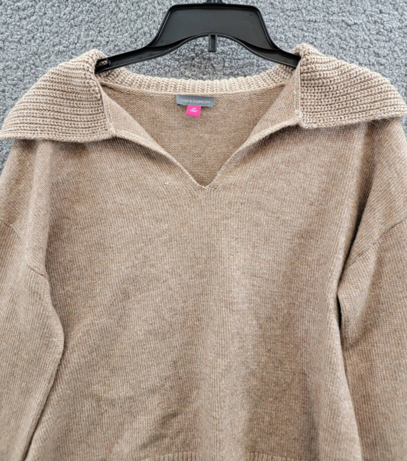 Vince Camuto V-neck Spread Collar Sweater Women's M Almond Beige Pullover