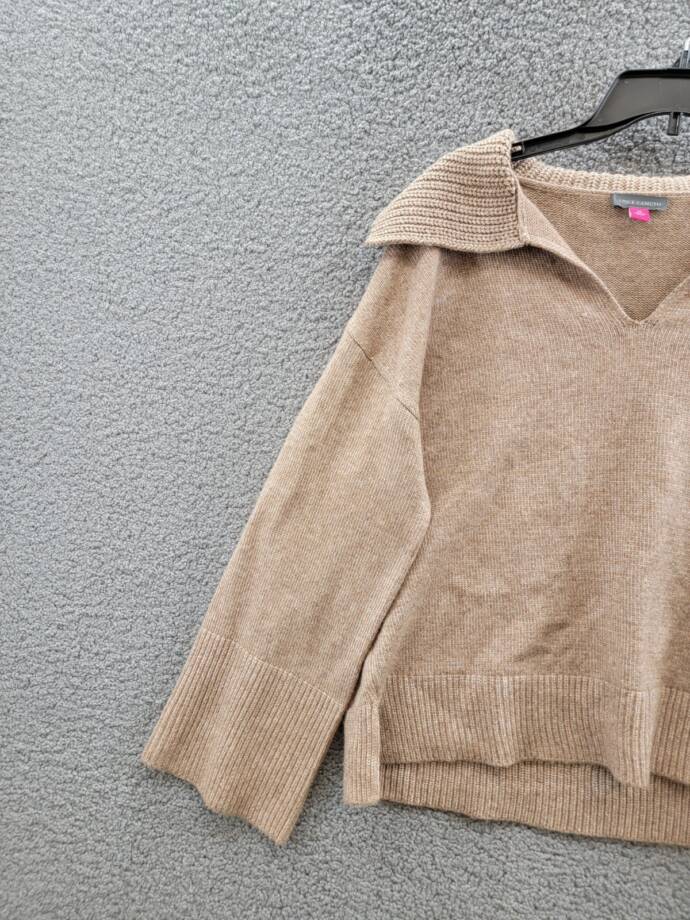 Vince Camuto V-neck Spread Collar Sweater Women's M Almond Beige Pullover