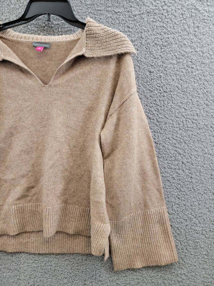 Vince Camuto V-neck Spread Collar Sweater Women's M Almond Beige Pullover