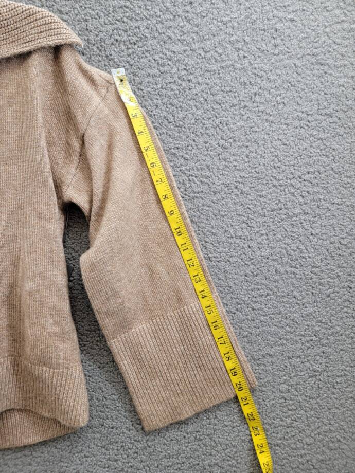 Vince Camuto V-neck Spread Collar Sweater Women's M Almond Beige Pullover