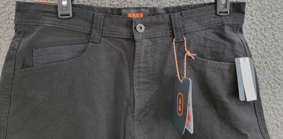 Bass Outdoor Worker Cargo Shorts Men's 34 Caviar High Rise Zip/Button Closure