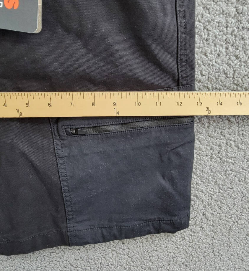BASS OUTDOOR Worker Cargo 9" Shorts Men's 32 Black Pockets Button Zip Closure