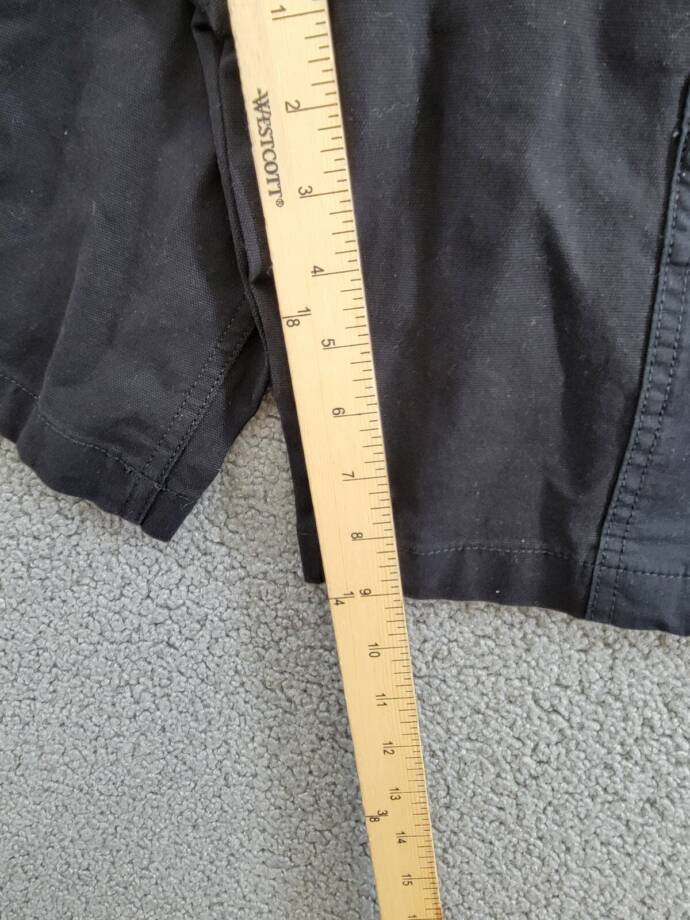 BASS OUTDOOR Worker Cargo 9" Shorts Men's 32 Black Pockets Button Zip Closure