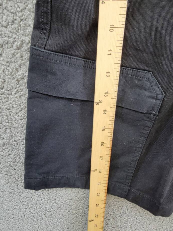 BASS OUTDOOR Worker Cargo 9" Shorts Men's 32 Black Pockets Button Zip Closure