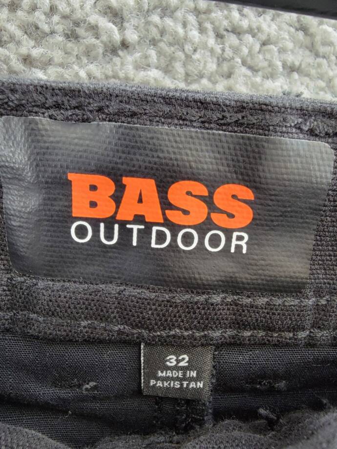 BASS OUTDOOR Worker Cargo 9" Shorts Men's 32 Black Pockets Button Zip Closure